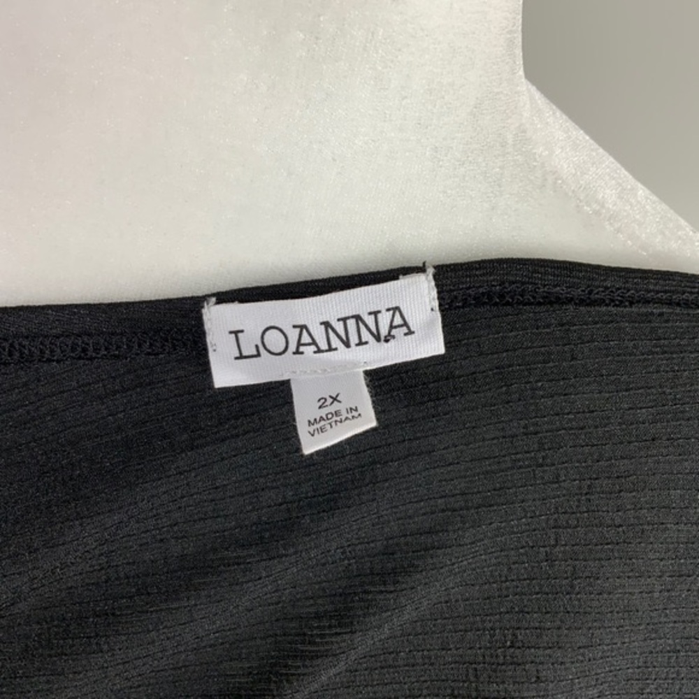 LOANNA woman’s blouse black short circular cap sleeve surplice neck plus size 2X - Picture 12 of 13